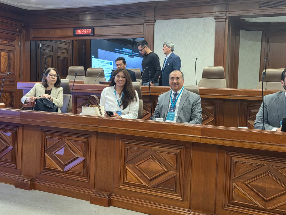 IndoInvestiga's tweet photo. #SeminarioInternacional 🌎 La Universidad Indoamérica participa en seminario internacional de liderazgo universitario en México🇲🇽

La @Uni_Indoamerica participó en el VI Leadership Development Seminar for New Presidents and Emerging Leaders, que se desarrolla del 31 de mayo al 3 de junio de 2026 en Ciudad de México. El encuentro es organizado por la International Association of University Presidents (IAUP) y cuenta con el financiamiento de @CEDIAec.

El programa reúne a rectores y autoridades universitarias de distintos países para fortalecer sus capacidades de liderazgo y gestión en un escenario global marcado por la innovación, la transformación digital y la internacionalización de la educación superior. Entre los rectores ecuatorianos, estuvo el Dr. Janio Jadán Guerrero (@janio_jadan), rector e investigador de la Universidad Indoamérica.

Durante las jornadas, los líderes académicos de América, Europa, Asia, África y Medio Oriente intercambian experiencias, buenas prácticas y estrategias orientadas a enfrentar los desafíos actuales de las instituciones de educación superior.

La presencia de Indoamérica en este espacio internacional impulsa el intercambio de conocimiento y la cooperación académica, al tiempo que fortalece su visión estratégica en investigación, innovación y uso responsable de tecnologías emergentes para la generación de conocimiento y la formación de profesionales con perspectiva global.

#IndoaméricaInvestiga🔍
