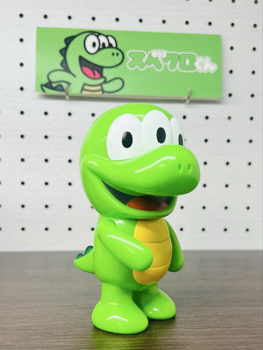 kinsuke5th's tweet photo. スペクロくんソフビ完成おめでとうございます🐊🎉
かわいいスペクロくん到着しました‼️
ついにクリプトン教授の想いが形になったのですね☺️✨
振り返ってみるとなんだか楽しい時間でしたね😄
貴重な経験ありがとうございました🙇 https://t.co/wgMe3X4WM7