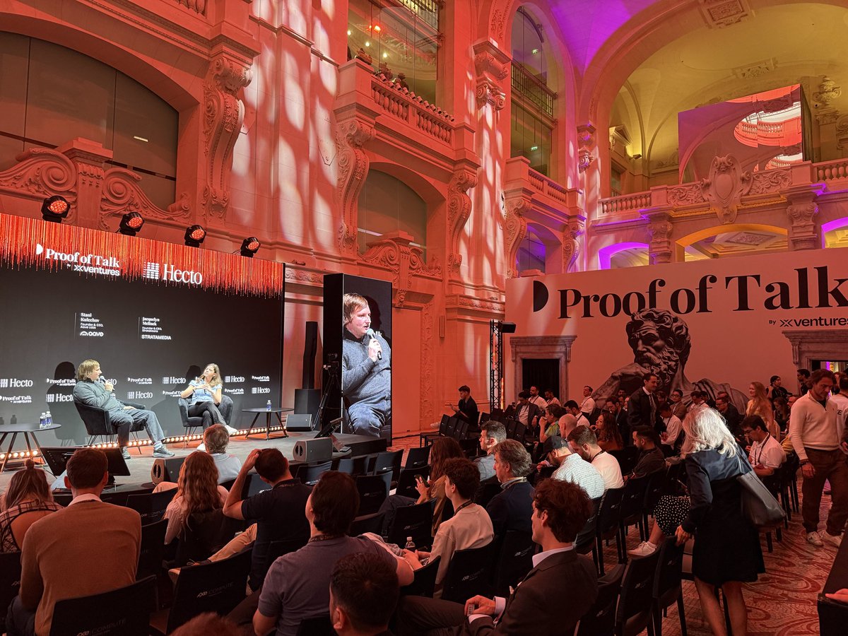 Andytang's tweet photo. @StaniKulechov @aave v4 bringing #defi to Wall Street and Main Streer including bitcoin:native at @proofoftalk https://t.co/9B4A8YZYnN