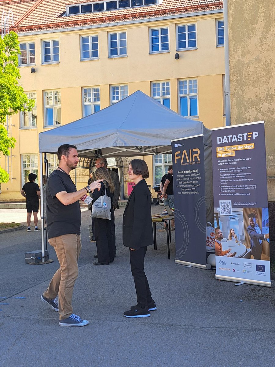 fairedih's tweet photo. Miten mahtavia päiviä @MariaZeroOne NOW 2026 -tapahtumassa! Tapahtuma täynnä syväteknologian tuntijoita ja yrittäjiä. Suomalaiset startupit tarvitsevat menestyäkseen tukea neljään asiaan: laadukas data, yhteisö, testausympäristöt ja rahoitus. @SSulkunen @SuominenKaarina https://t.co/v1H7G9NJXC