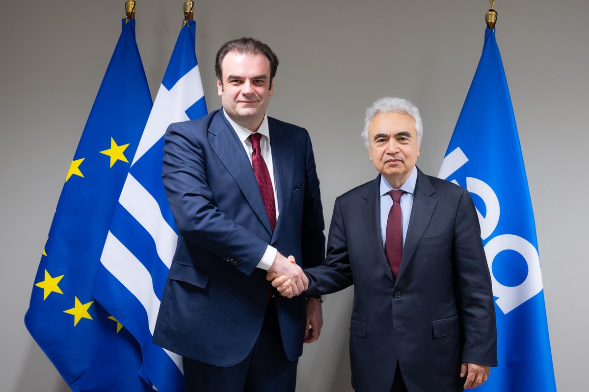 fbirol's tweet photo. Excellent meeting with Greek Minister of Economy &amp; Finance Kyriakos Pierrakakis (@Pierrakakis), the President of the Eurogroup, at @IEA HQ

We discussed developments in energy markets &amp; economies amid the Middle East crisis and evolving energy security risks in Europe &amp; worldwide https://t.co/ZtmqAm1Use