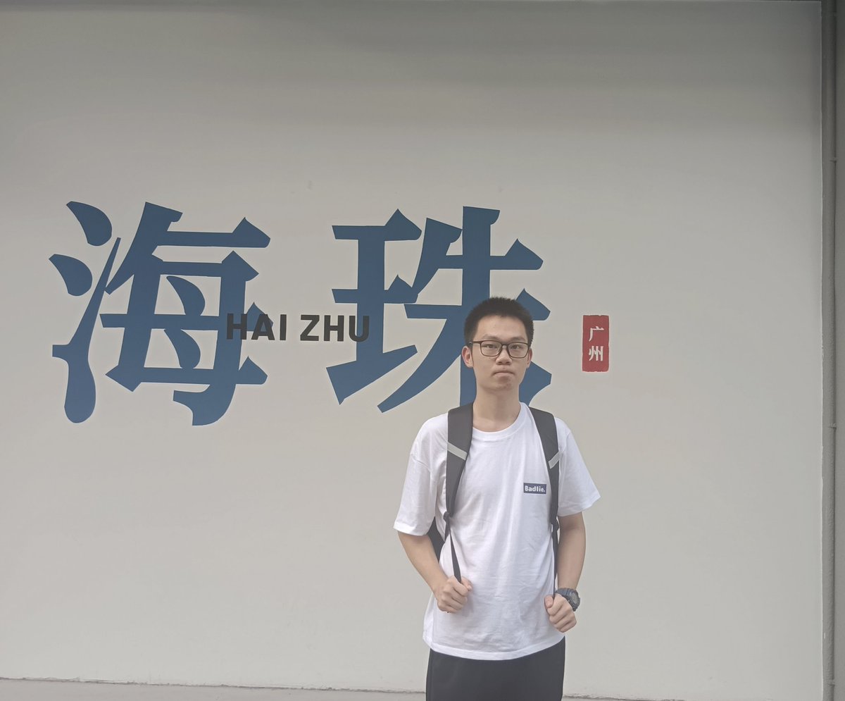 griny1101's tweet photo. 偷偷跑出去，嗯对
还有 时代少年团我们喜欢你～ https://t.co/JVSzX5cvBn