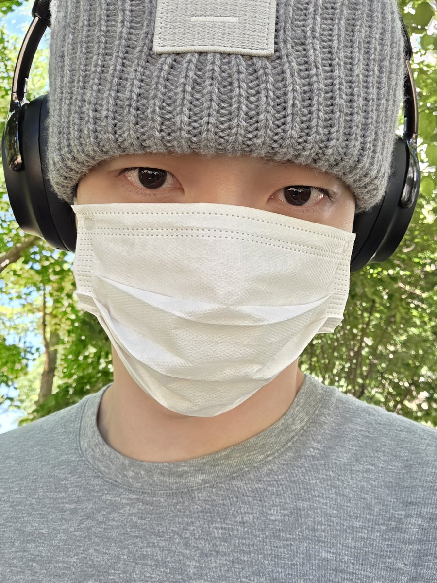 bunnychive's tweet photo. 260603 #수빈 위버스 디엠 

🐰 : 오늘 아침에 갑자기 눈이 떠져서
          좀 걸으면서 산책 했어
          퉁퉁 부었다 ㅋㅋㅋㅋ https://t.co/uwR5zotSUl