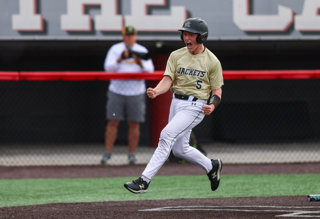 yawbonsu27's tweet photo. REGIONAL WEDNESDAY (all games on BCSN+ app):

D-II Regional Semi-Final
- Big Walnut vs. @ClayBaseball16 at 2:00 PM

D-I Regional Semi-Final
- Strongville vs. @PburgBaseball11 at 2:00 PM

D-IV Regional Final 
- @PerkHSbaseball vs. Marengo Highland at 5:00 PM

Let's goooooooooo @BCSNsports