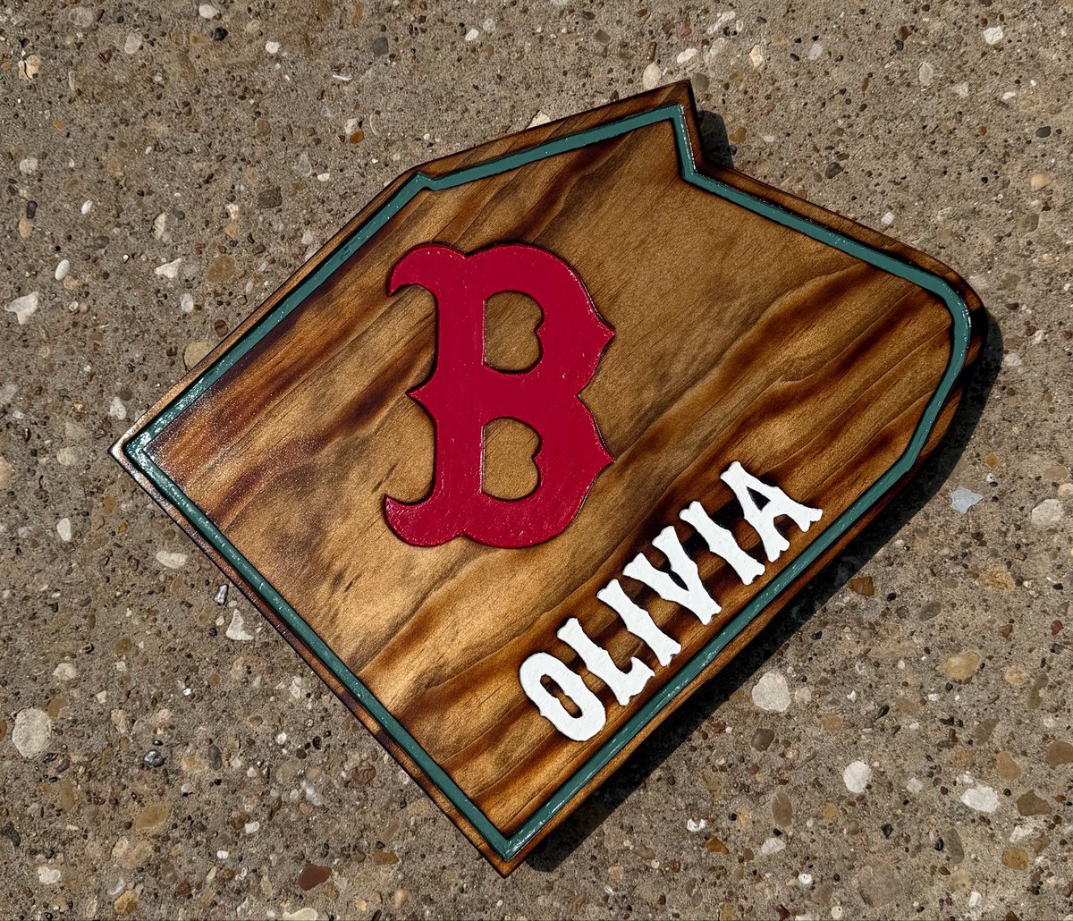 1Cash28's tweet photo. Boston Red Sox handcrafted wood art commissions are available. Other teams, sports &amp; all kinds of customs too. DM today to talk about a design. Reposts appreciated.
#CashLumber
#TBBReposts
#DirtyWater https://t.co/w24qaZGSR8