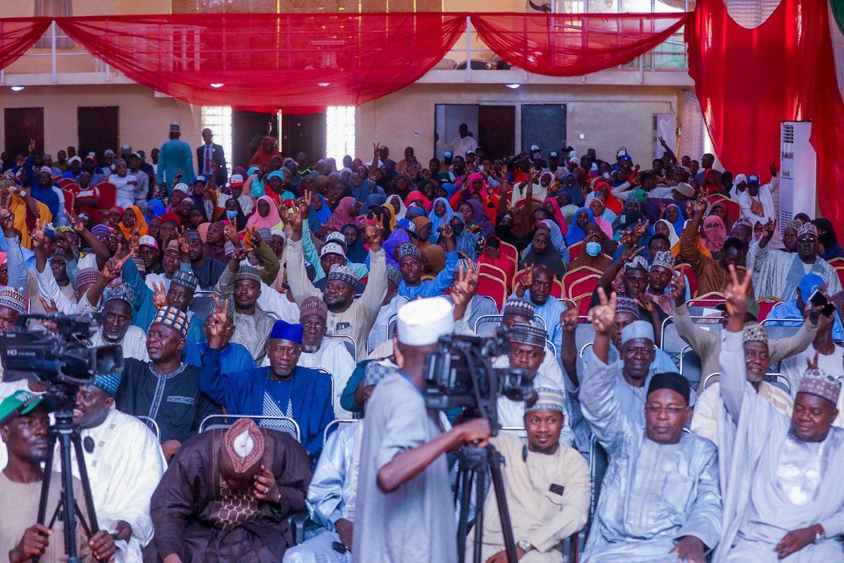KBStGovt's tweet photo. TSO has endorsed President Bola Tinubu and Governor Nasir Idris for a second term in 2027, citing their developmental achievements and impact on the lives of Nigerians.

#Tinubu #NasirIdris #TSO #RenewedHope https://t.co/qSzSIn64S2