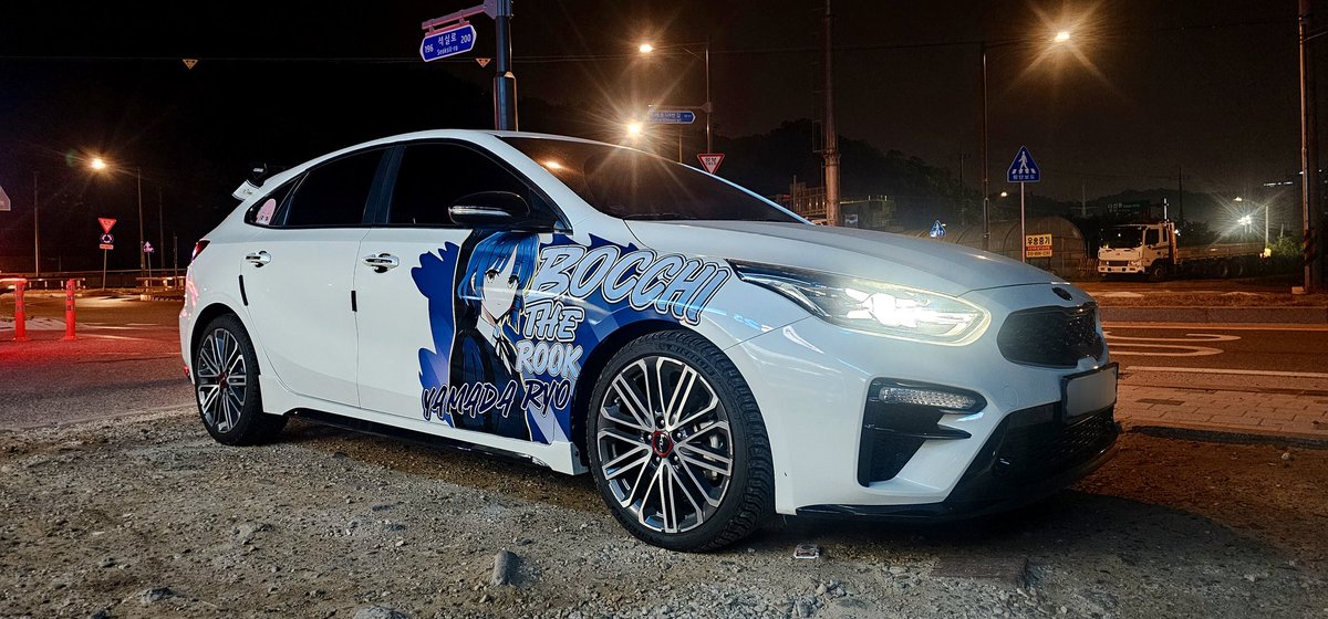 Cos_potatochip's tweet photo. 주말에 세차 해야겠다 https://t.co/mkXYO0TBqB