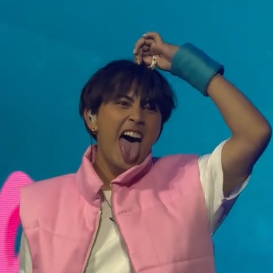 zuziesushy's tweet photo. multiple choices sa exam 👁️👅👁️: https://t.co/CMHsXLSCEI