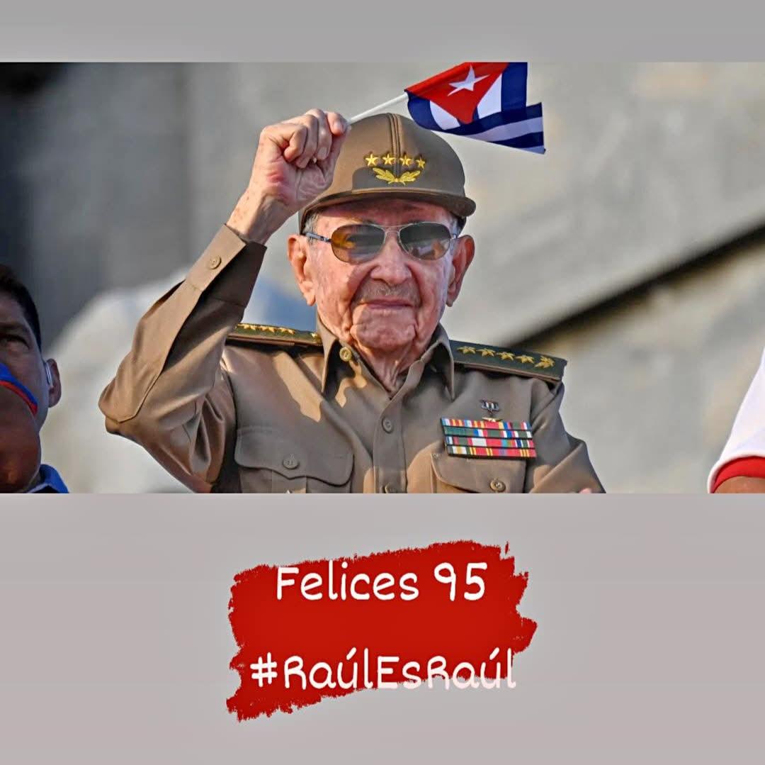 YanetStable's tweet photo. @BrunoRguezP Felicidades querido GE Raúl Castro
#95DeRaúl https://t.co/ZbjsdIfI5Z