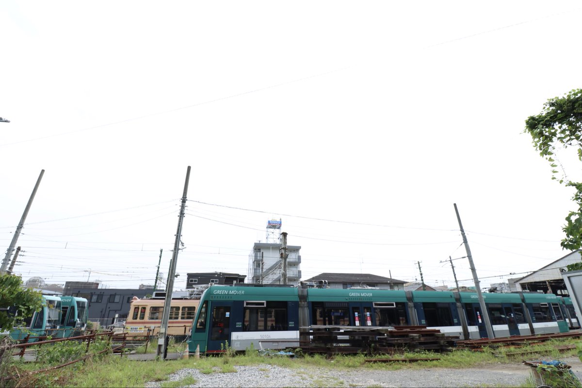 localforkuzuka's tweet photo. 5010号2年くらい前まで動いてたのに廃車ですか… https://t.co/Ity4JFfprS