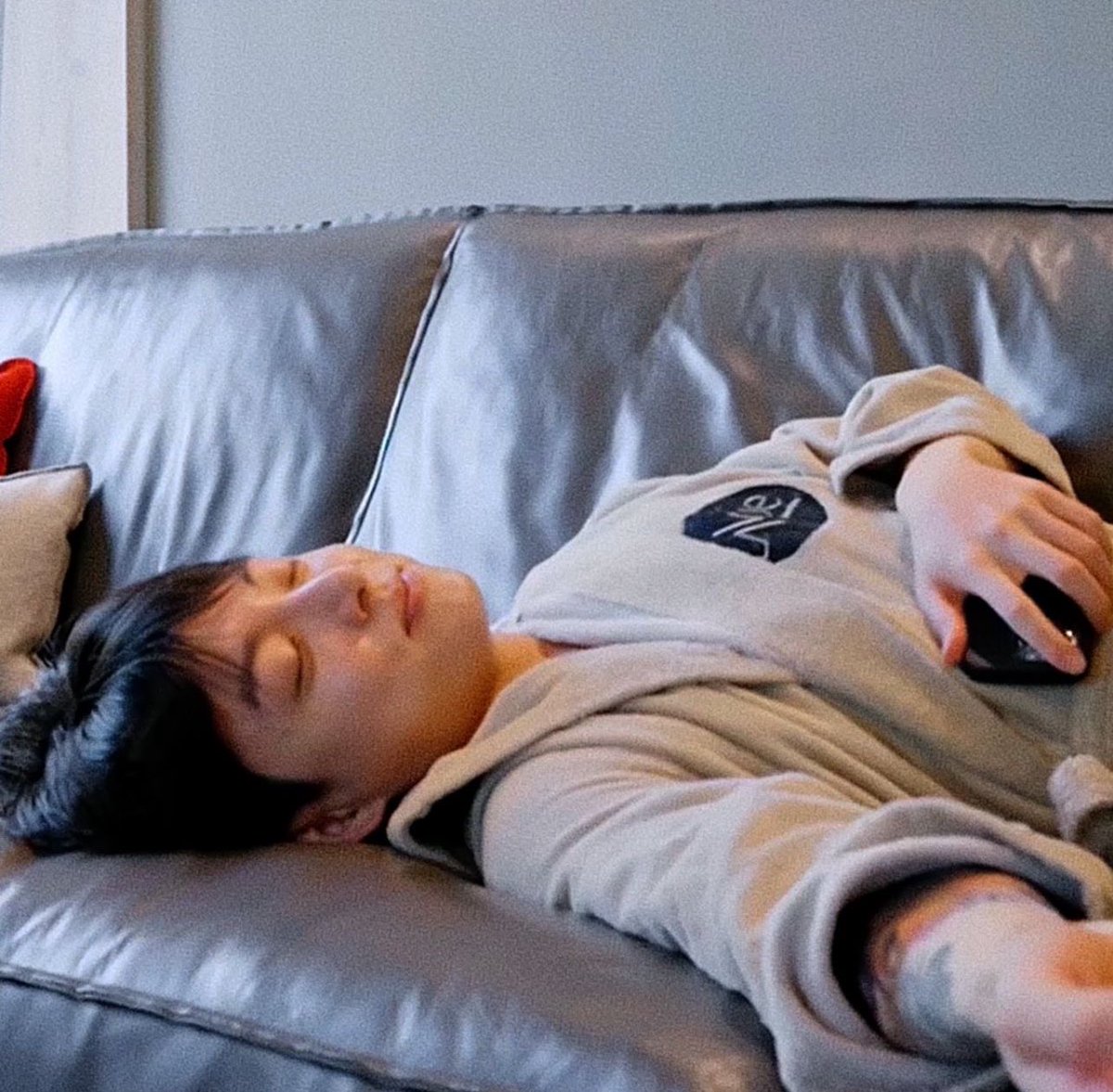 lovrgukie's tweet photo. my eternal love ❤︎ https://t.co/ZnDGmJhxv0