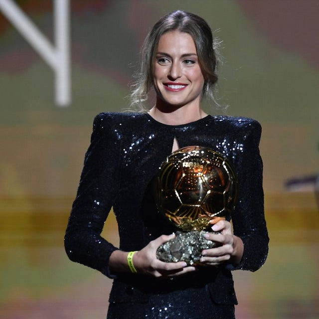 tloyes's tweet photo. Hay una jugadora que queda libre este verano y creo que encajaría perfectamente en el equipo. 

Se llama Alexia Putellas.

El Barça debería plantearse seriamente su fichaje. https://t.co/y9gXNATePN