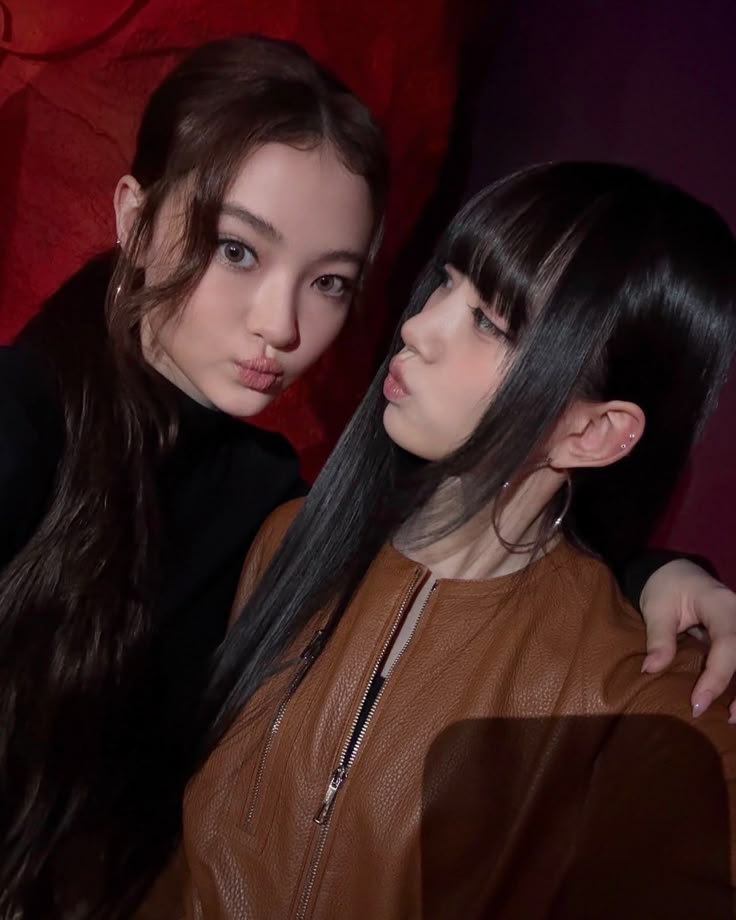 nekosparade's tweet photo. Hoy me llevé a una de mis chiquitas to #꧑ee𝕥ꕀ𝑚och𝕚𔓘۫𓈒࣪𝕣u𝕒, así es un win win para las dos. No esperen que luego actuemos normal, no se puede! No cuando seguramente vamos a pasar el mejor día en el #𝐻α𝕣uαʼ𝓼ː𐙚𝑓α︪︩ns𝕚gn, no lo duden.

𝚜hingek𝕚 𝑛ö ✮ ࿔ 𝕝una ⋆ ! https://t.co/kIiEZT6fjK