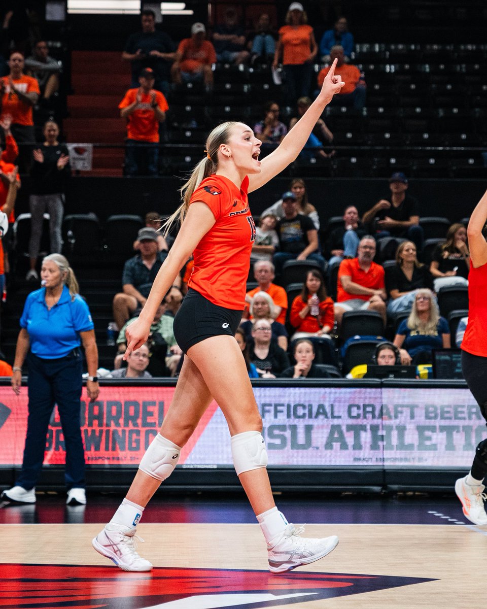BeaverVBall's tweet photo. Happy birthday, Cheyenne 🥳🫶

#GoBeavs https://t.co/2L9VCMUO6h