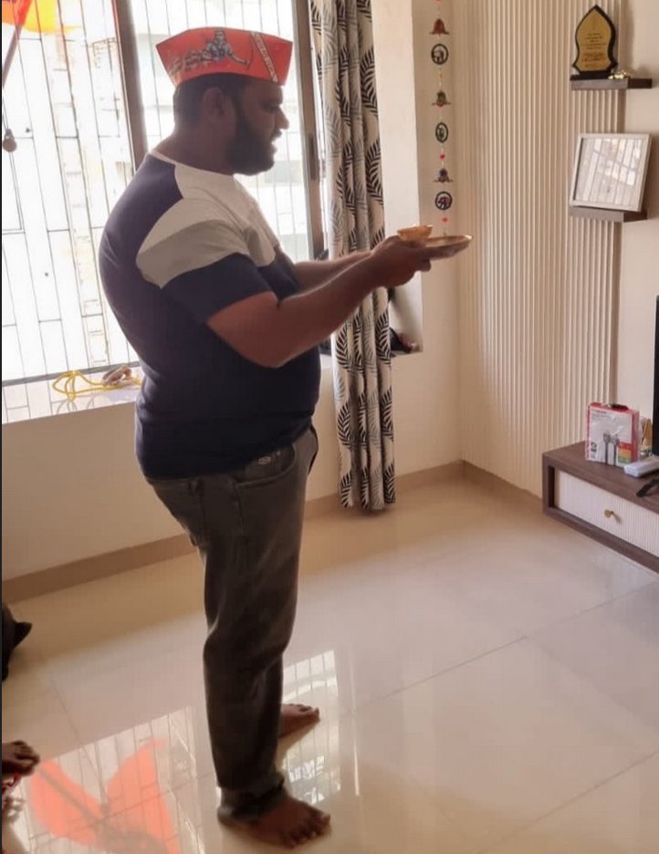 akhilar27715921's tweet photo. @DrNimoYadav This is an average SoBo (South Bombay) guy with generational wealth looks like.  Sorry girls you were all brainwashed. https://t.co/xo8i2Uh41P