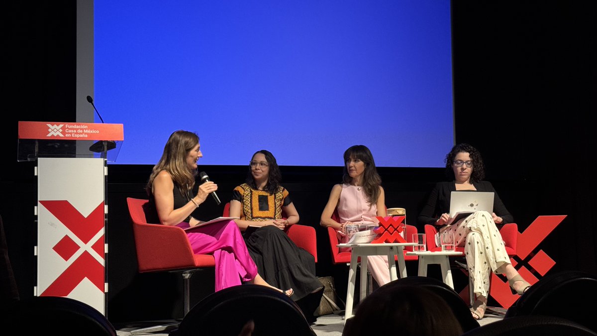 ComjibOficial's tweet photo. Presencia de la COMJIB en el Panel de Alto Nivel “Transparencia con perspectiva de género en Iberoamérica: retos, evidencia y cooperación”, reafirmando nuestro compromiso con fortalecer la cooperación iberoamericana en base a estos valores y abogar por una gobernanza igualitaria. https://t.co/ttjTI8IbeK