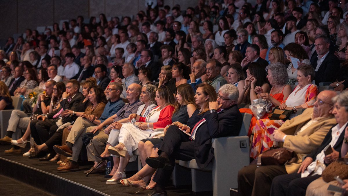 ESERP's tweet photo. También fue un día para reconocer a las entidades y empresas que impulsan el futuro profesional de nuestros alumnos, con la entrega de premios a:

🏅 Madrid Talento (Ayuntamiento de Madrid)
🏅 QDQ Media
🏅 Policía Nacional https://t.co/GSahfaCkda