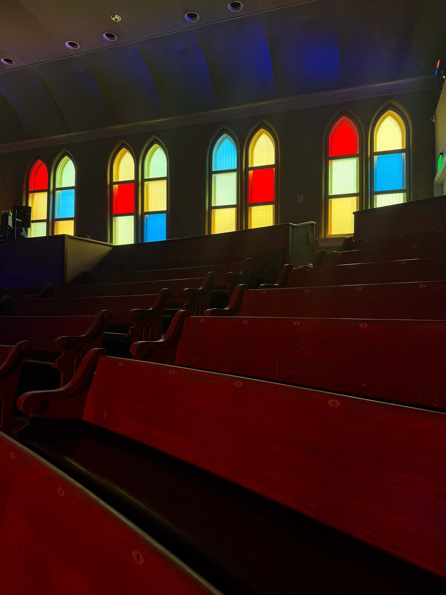 theryman's tweet photo. Got a CMA Fest badge? 👀 Get 50% off your Ryman self-guided tour all weekend long! 

📍 Open daily 9 AM - 4 PM https://t.co/kgC9iymeS8