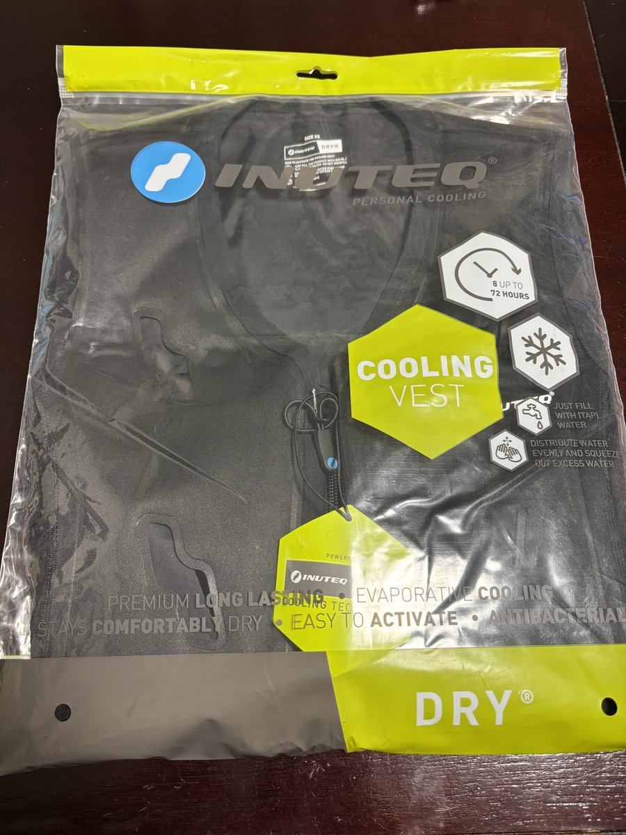 hide240densetsu's tweet photo. 遂に来た‼️
INUTEQのCOOLINGVEST
自分はXSでピッタリ
サイズ感は海外仕様です
早速使いたいけど、暫くは涼しいみたい🤔
とりあえず明日試してみようかな🥴
＠sagami502  で購入
気になる方は「腹筋が言ってた冷え冷えベスト」で通じると思います🥴 https://t.co/ZtxR70rlmG