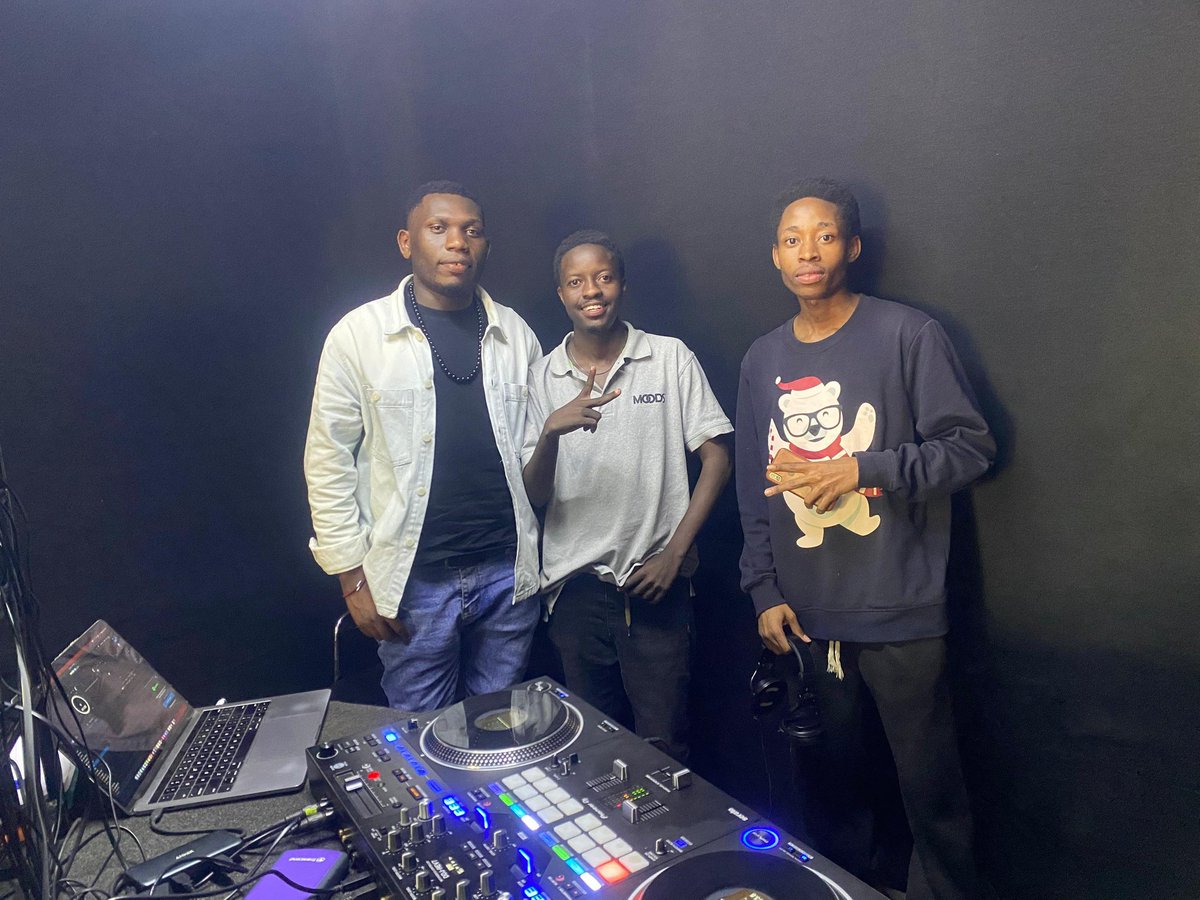 Vision Radio 89.1 FM tweet media