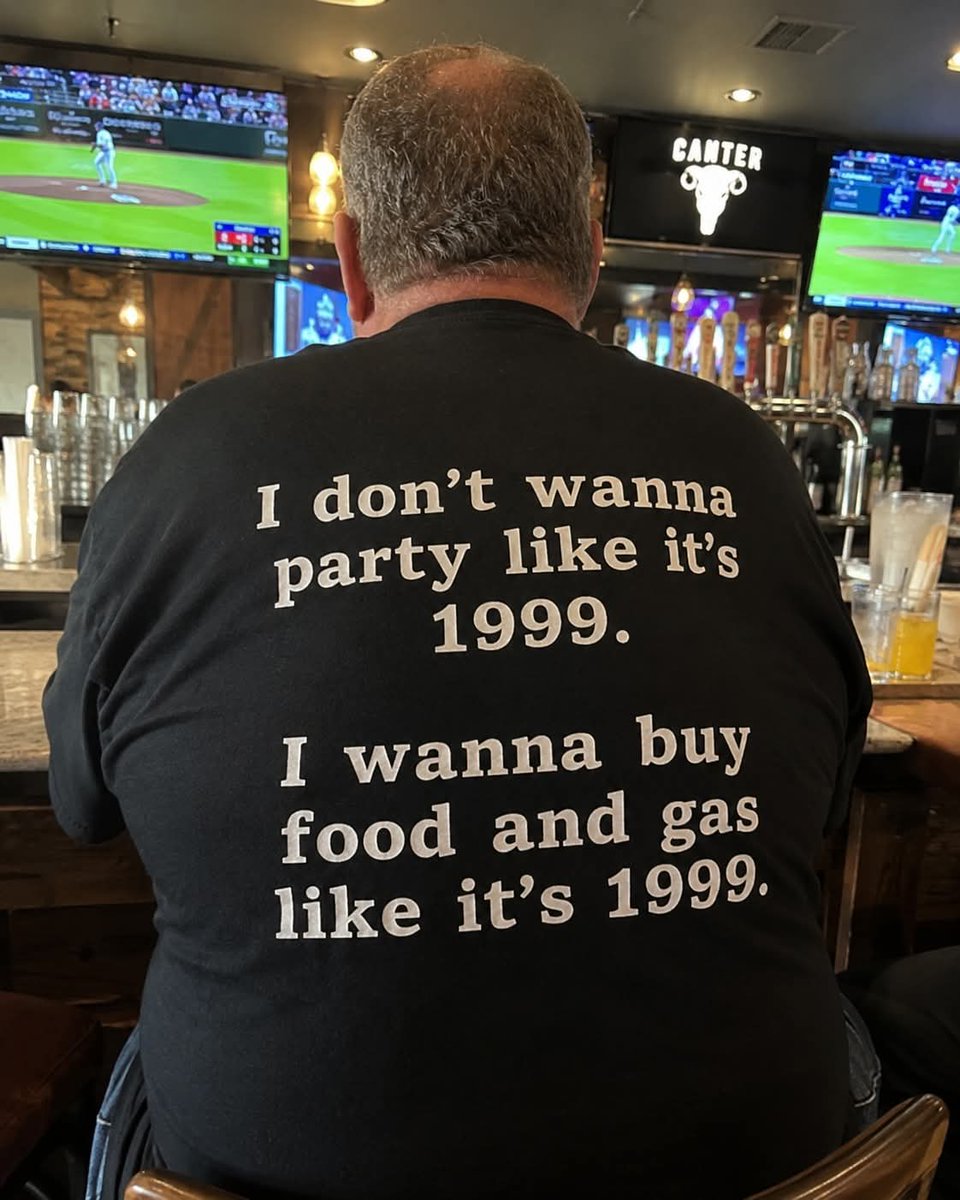 WorkElizab's tweet photo. Saw this guy's shirt at the bar. He really is speaking facts

What do you think about it? https://t.co/dKLjpKRx6x