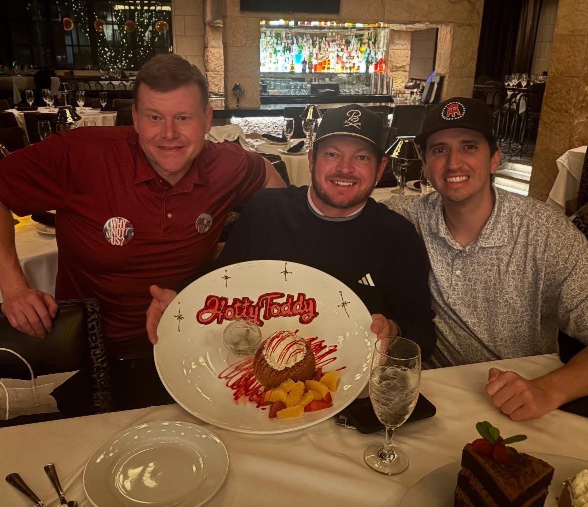 OhioTate's tweet photo. Hate to explain a joke but to be clear this isn’t a shot at @RiggsBarstool, rather an allusion to a great internet video (and showing that I’ve spent a lot of time with J Will)

Riggs gave me the best dinner I’ve ever had and perhaps my favorite weekend of my life! https://t.co/vNnRyONHMz