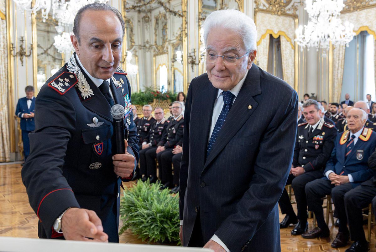 _Carabinieri_'s tweet photo. #FestArma2026: il Presidente della Repubblica Sergio Mattarella riceve al @Quirinale il Comandante Generale dell'Arma Salvatore Luongo e una rappresentanza di #Carabinieri #5giugno https://t.co/7tB16bUKFB