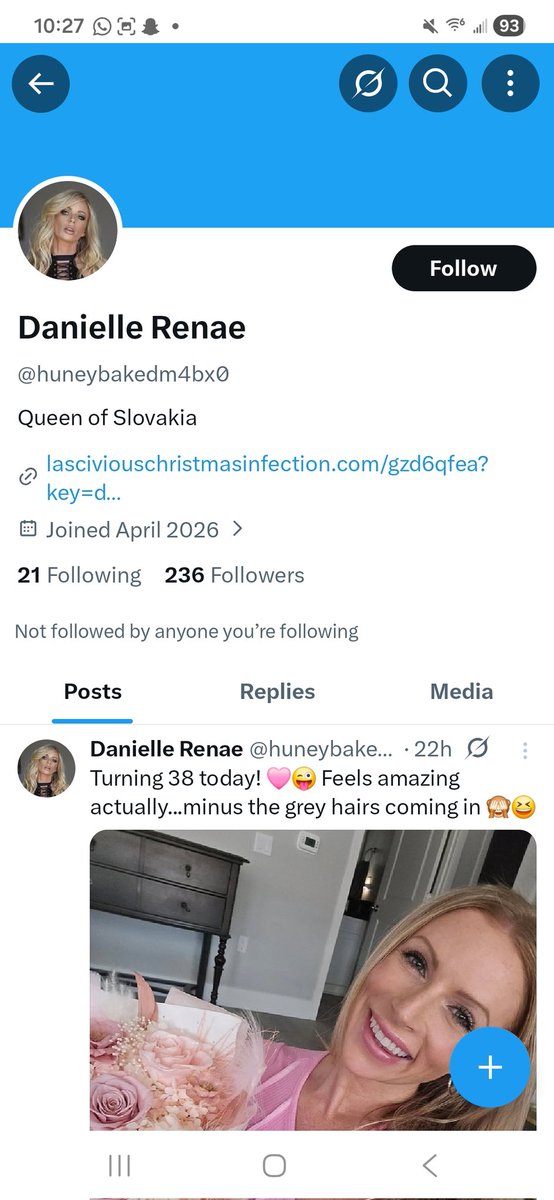 HuneyBaked's tweet photo. Guys beware of this fake account of me, for some reason it is popping up on everyones timeliness and tons of people I know are commenting on it's post!  Don't get scammed‼️⚠️ https://t.co/r2hx1DhPWf