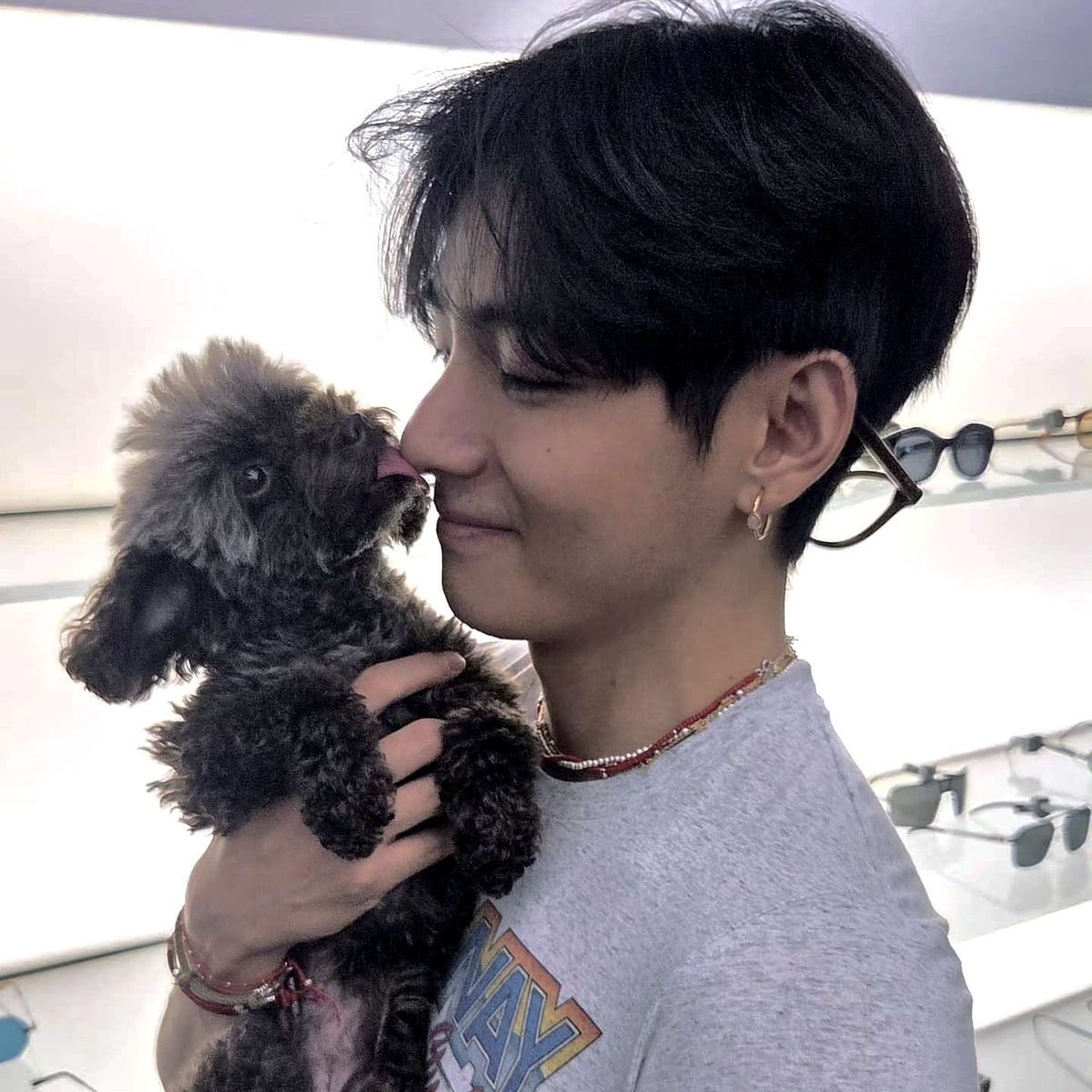 vanthvtae's tweet photo. days https://t.co/HErydKwg2F