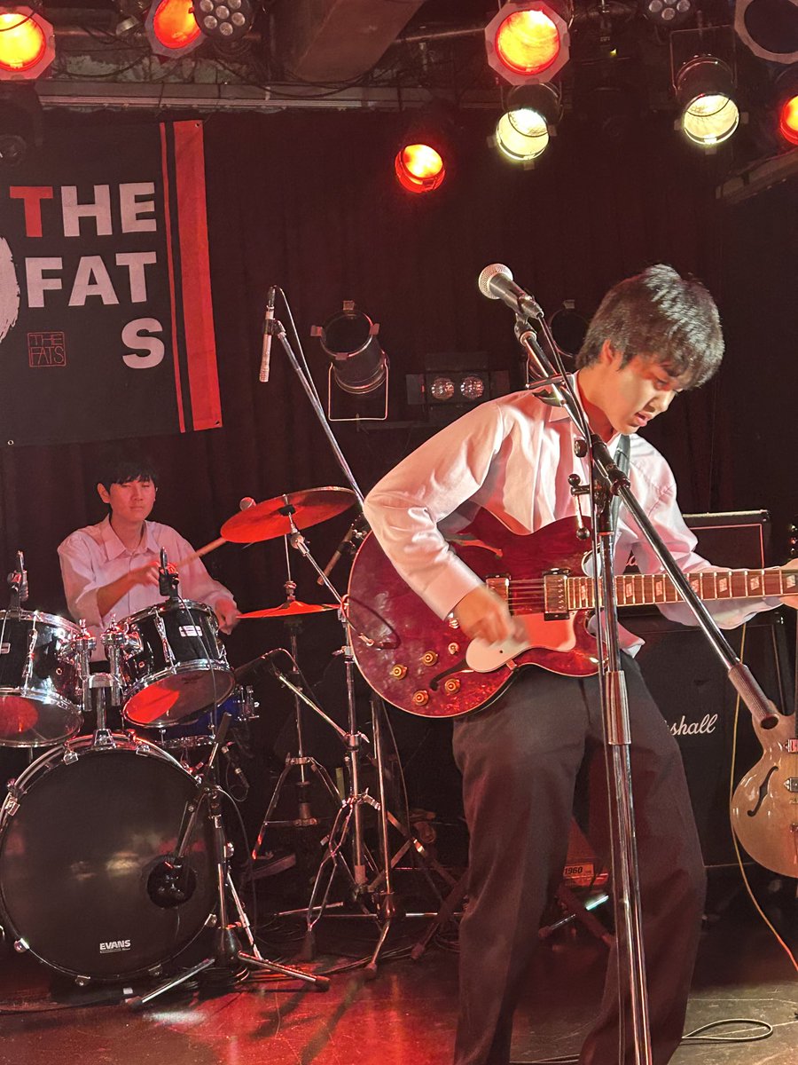 summertimesinb's tweet photo. 5/2 THE FATS
ラストライブ 
#THEFATS 
高3生の風格🙌③ https://t.co/AtIooPqa2A