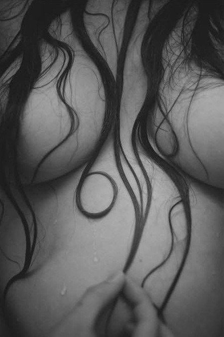 Blacksunhhh's tweet photo. Vi vedo spenti in quanto a fantasia... 🖤 https://t.co/tpCtK4JSY6