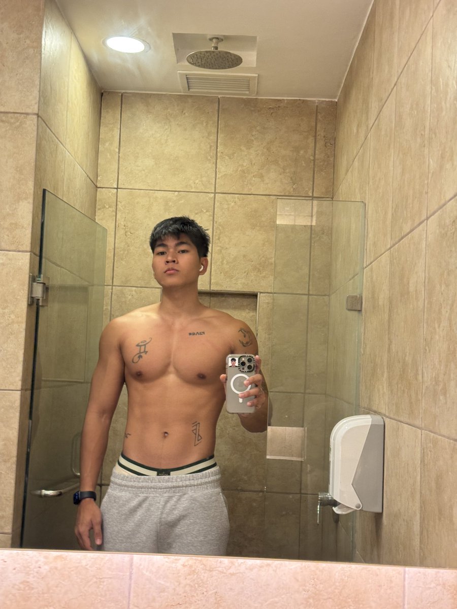 ravensteak's tweet photo. eyyy back to af na ulit!!! https://t.co/5P5MG8s8Dx