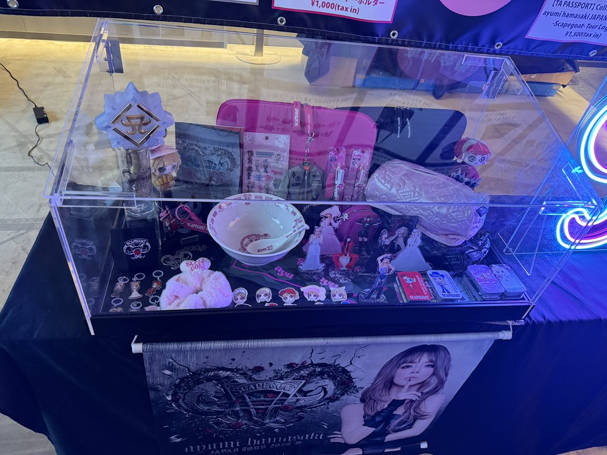 TA_AYA_1002's tweet photo. 7公演目まで全通😊✨
アリーナからのホールがすごい良かった！
さすがayuちゃん💓💓
ここでしばらくLIVEはお休みだけど
ayuに幸せになってねって言われたから
会えないけど幸せな日々を過ごすよ！
いつかのその日まで...🥀 https://t.co/yJdyxiuBEd