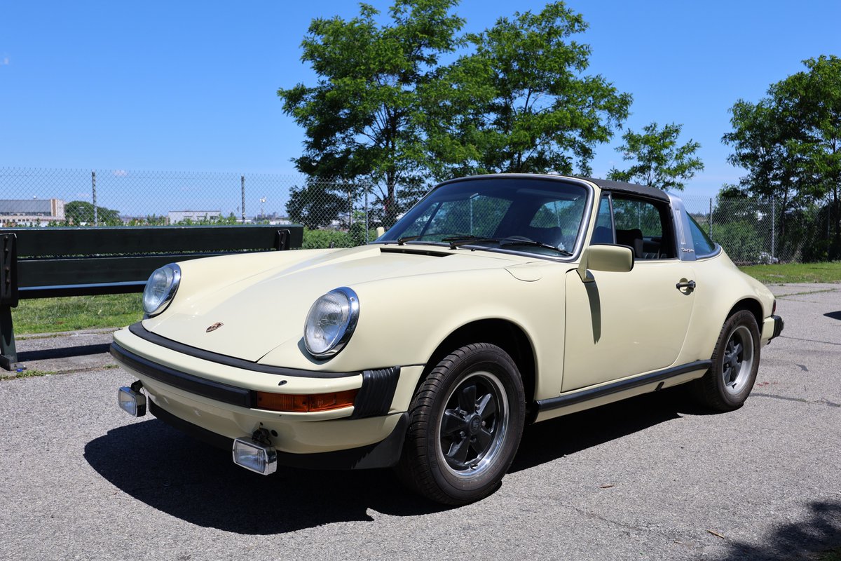 GullwingMotor's tweet photo. 1973 Porsche 911T Targa with Matching Numbers https://t.co/X8wlDqKs8p