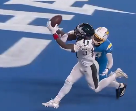 thomasrp93's tweet photo. Same game. All of these passes were either dropped or AJ just stopped running.

Eagles lose by 3 and everone blames Jalen.

He really was just completely checked out of the season.

#Eagles https://t.co/oz6HfYCu0A