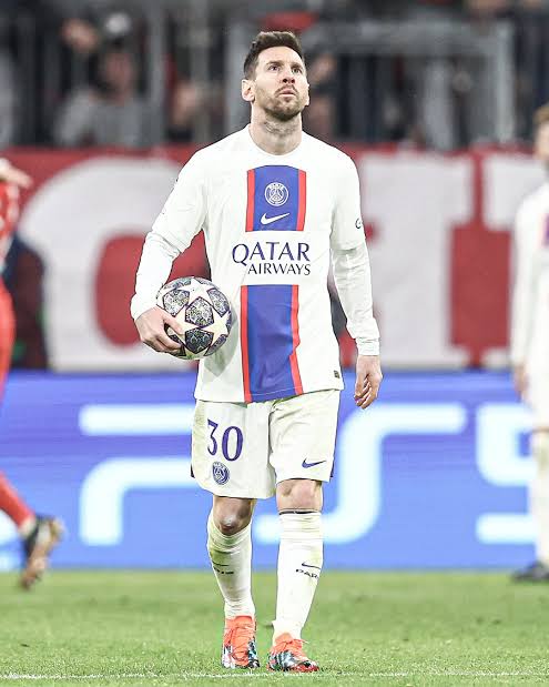743Dharper's tweet photo. Most League Goals scored by defenders in 2021/2022 season:

• James Tavernier - 18 
• Molina - 7
• Andrei Girotto - 6
• Domenico Crisco - 6
• Reece James - 5
• Theo Hernandez - 5
• Marquinhos - 5
• Gabriel Magalhaes- 5
• Denzel Dumfries - t
• Danilo Pereira - 5
• Philipp Lienhart - 5
• Pau Torres 5
• Aymeric Laporte - 5

..

..

..

..

..

..

..

..

..

...

..

..

..

..

• Lionel Messi - 4

Ballers👏🏽