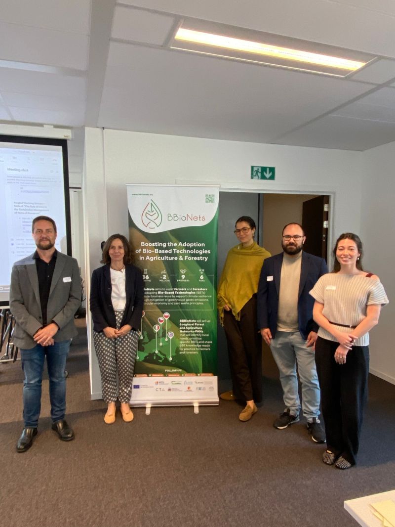 CTAndaluciaENG's tweet photo. 🌿 Our #EUProject @bbionets_eu joined 6 other SLRT projects in Brussels for the EU Policy Event "Co-Creating Policy Recommendations for a Rural Bioeconomy" — bridging the gap between local innovation and European policymaking.

The event brought together 7 projects: BBioNets, Soil-X-Change, AQUAGRI-KNOW, BRILIAN, C4B, Rural BioReFarmeries & SOUL, in a joint mission to transform regional insights into a unified strategic vision. CTA was there representing BBioNets — and invited Grupo La Caña to join the conversation.

🙌A great step towards a more participatory and inclusive rural bioeconomy in Europe. 💪 

🧐Discover more 👉https://t.co/vh6ZY3Wxez

#Bioeconomy #EUPolicy #RuralBioeconomy #BBioNets #BiobasedEconomy