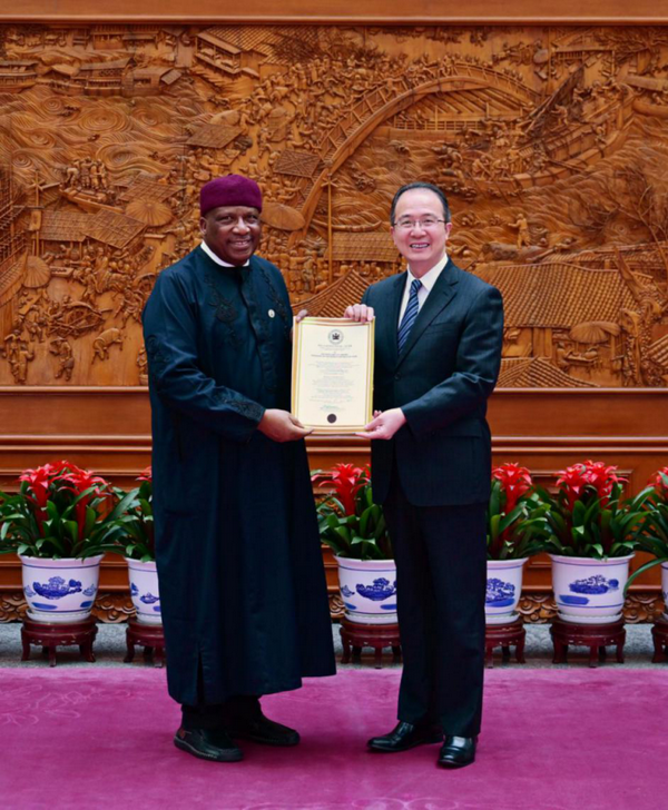YDunhai's tweet photo. Assistant Foreign Minister and Director-General of the Protocol Department of the Foreign Ministry Hong Lei Accepts Respectively the Copies of Credentials from Newly-appointed Ambassadors of Nigeria and South Africa

On May 29, 2026, Assistant Foreign Minister and Director-General of the Protocol Department of the Foreign Ministry Hong Lei accepted respectively the copies of credentials presented by newly-appointed Ambassador of Nigeria to China Abdulrahman Bello Dambazau, and newly-appointed Ambassador of South Africa to China Dipuo Letsatsi-Duba, who arrived in China on May 23 and May 27 respectively.
#ChinaNigeria