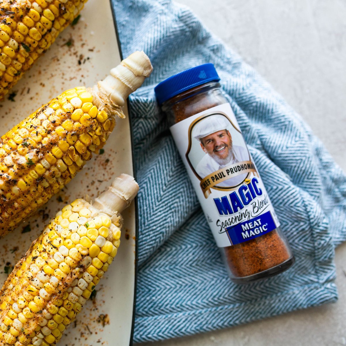 ChefPaul_Magic's tweet photo. Meat Magic: your grill's new best friend. 🔥🥩 Chef Paul's balanced blend enhances meat without overpowering it, with no MSG and no preservatives. This is the only seasoning your grill needs this summer. 😋

👉 Get yours: https://t.co/zWarUTIE5l https://t.co/Qh2VSYnuic