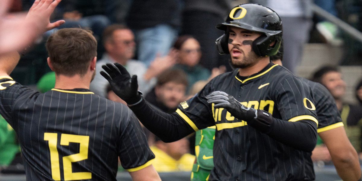 Ducks_Wire's tweet photo. Odds released for Oregon Ducks vs. Texas Longhorns in Super Regional

📸 Chris Pietsch/The Register-Guard, Chris Pietsch/The Register-Guard / USA TODAY NETWORK via Imagn Images https://t.co/HSqKI8eVMc https://t.co/lb8LhnwuYr