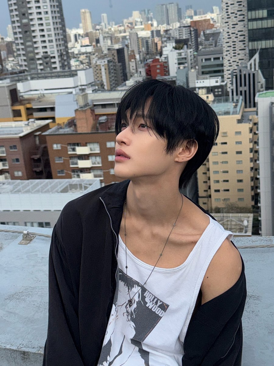 bbiniya0302's tweet photo. 락스타 🖤🖤 https://t.co/NUiJx3kQL2