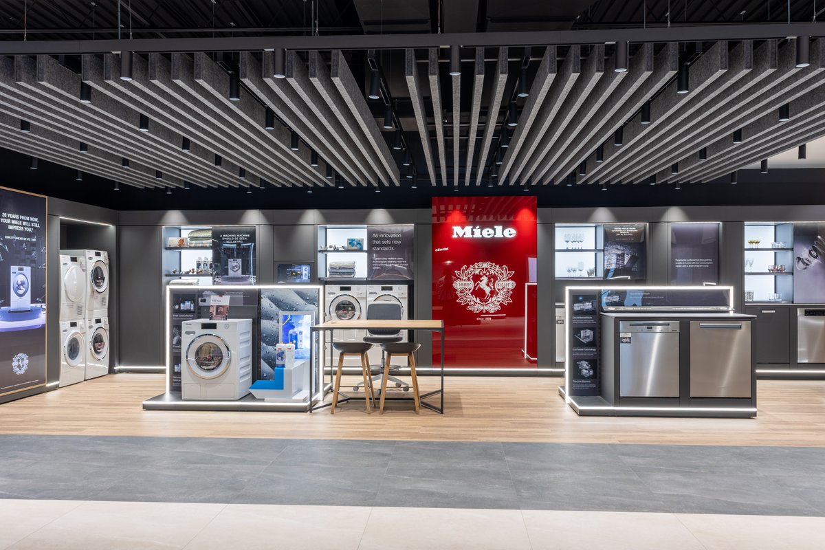 altispace's tweet photo. We're excited to share this stunning Caplan’s Miele Showroom, featuring our Acoustic Blades in Charcoal Gray, suspended throughout the space using the Unistrut method for a clean, contemporary look! 🤩 

#altispace #retailinterior #retaildesign #acousticbaffles #baffles https://t.co/EqBB8kBurf
