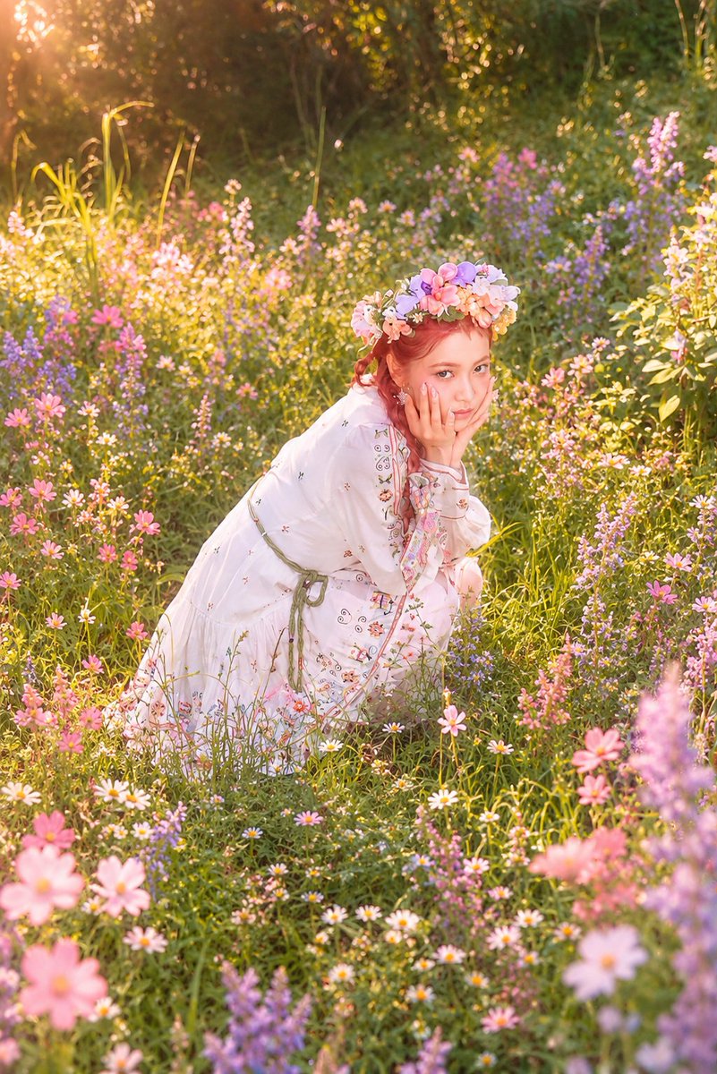 wearethebella's tweet photo. BELLA (벨라) 'Queendom: Spring Garden' - 7th Mini Album

💿 Pre-Order:
https://t.co/LKDqGGTAjE

➫ 2030.06.16 6PM KST 

Individual Teaser – Lara: Spring Garden

#Queendom #퀸돔
#SpringGarden #스프링가든 
#BELLA #벨라
#LARA #라라 https://t.co/Yh7W9cCP45