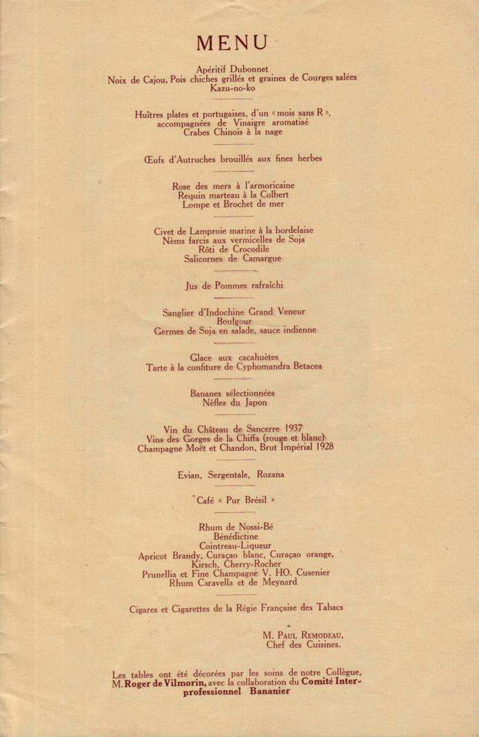 menustory's tweet photo. 03 juin 1939
34ème Déjeuner S.N.A.F.P.N
Hôtel Palais d'Orsay
Chef des Cuisines: M. Paul Remodeau

Huîtres plates et portugaises
Crabes Chinois à la nage
Oeufs d'Autruches brouillés
Rose des mers à l'armoricaine
Requin marteau à la Colbert
Lompe et Brochet de mer
Civet de Lamproie https://t.co/BQOhkVW0kE