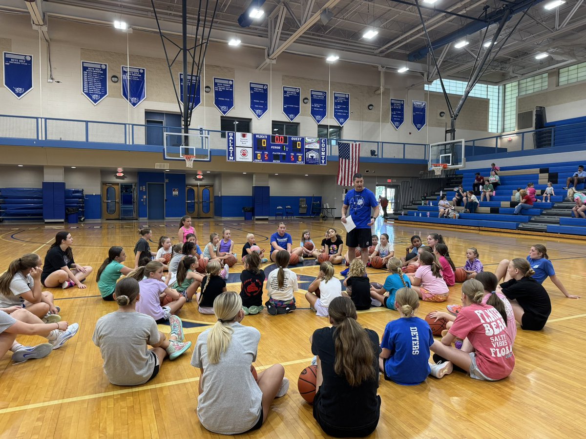 Dmcvey775's tweet photo. GCHS LadyCat Youth Camp https://t.co/GhyhyfMWOV