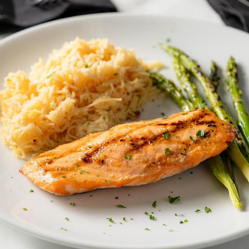 splashdsm's tweet photo. Splash Seafood's Norwegian Salmon

Refined, satisfying, and consistently delicious.🐟✨ 
#SplashSeafood #NorwegianSalmon https://t.co/cn63McOHhd