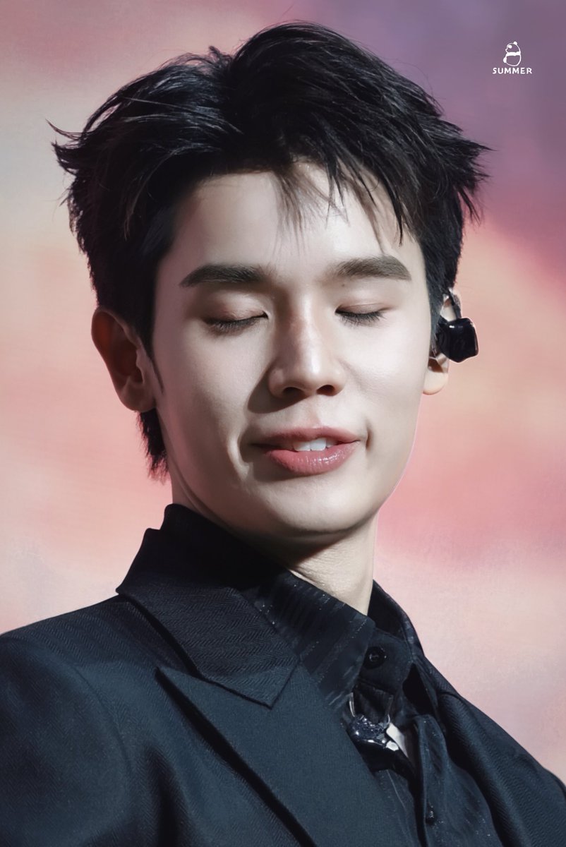 _xia__'s tweet photo. 🐰 🥺 
Cutie￼￼&amp;handsome😭😭😭😭
#LOLFanFest2026D1
@jimmyyjp_ #Jimmyyjp https://t.co/CAgpc8skfJ