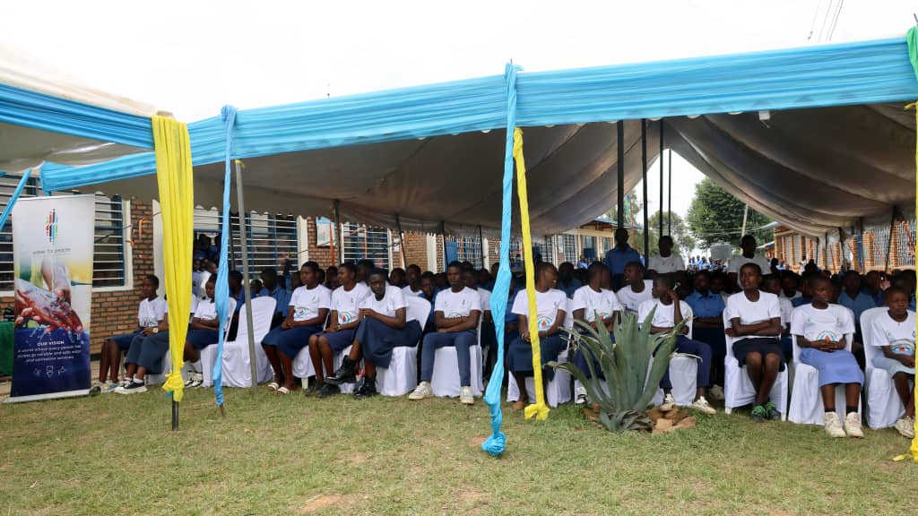 RPSARwanda's tweet photo. "A period should never be the reason a girl misses out on learning, confidence, or opportunity." A key lesson from #MenstrualHygieneDay.

And looking back, we are proud to have engaged 500+ students in @Nyamagabe on menstrual hygiene, alongside @waterforpeople &amp; @KosmotiveRwanda. https://t.co/UpS3llcdtf