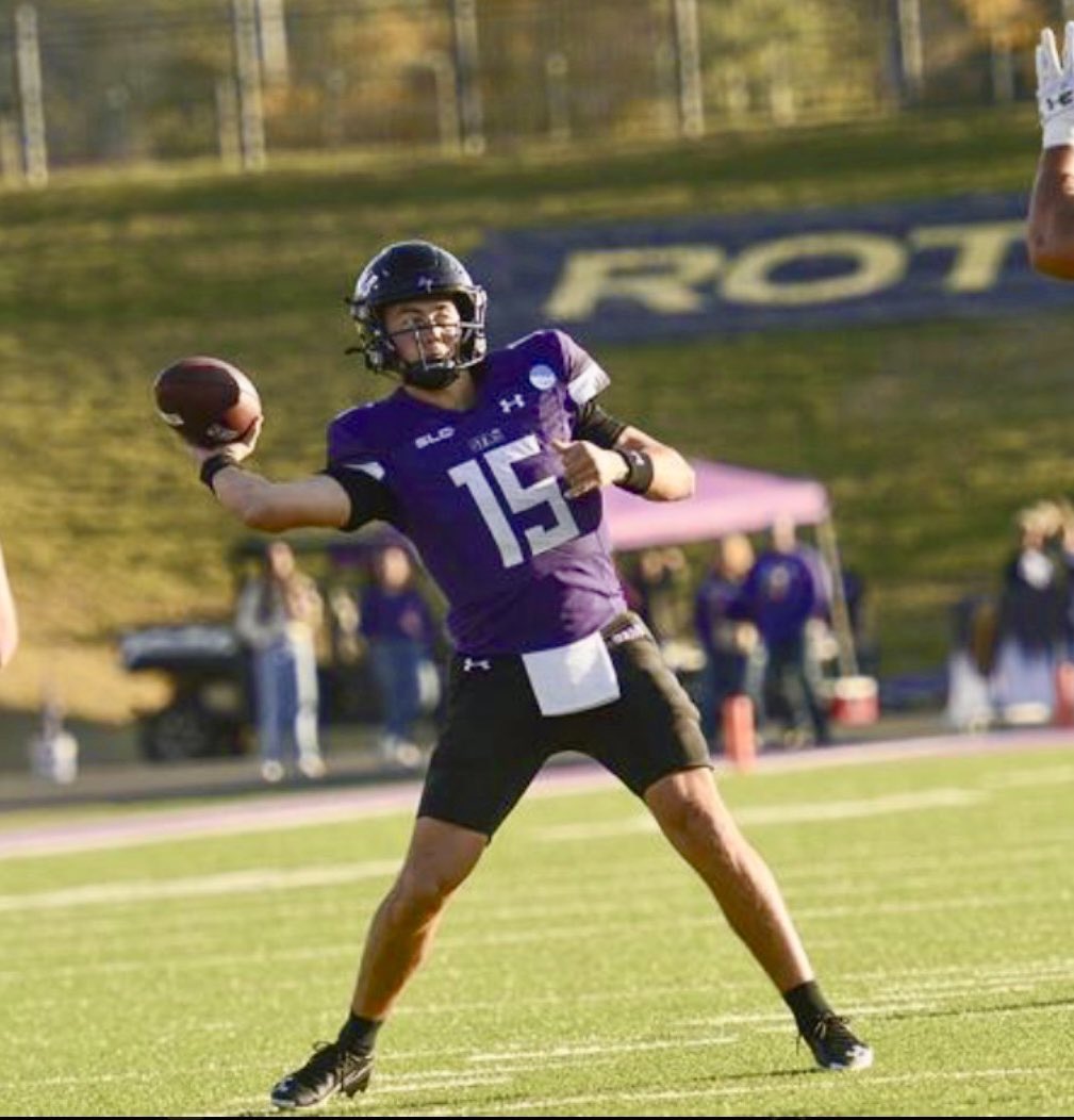 jimmyHaren's tweet photo. Ready to compete tonight @SFA_Football camp! @CoachJMay @CoachCarthel @CoachDrewv @coachcismith @SFA_FBRecruit @crossover2020 @CSpencer77 @TexasQBLab @L1G2TGF @draftjm13 @RhaynesIII @bench424nmore @MarkRussellQB @GregHaren @vypehouston @sugarslim10 https://t.co/ZplvS6IQ2a