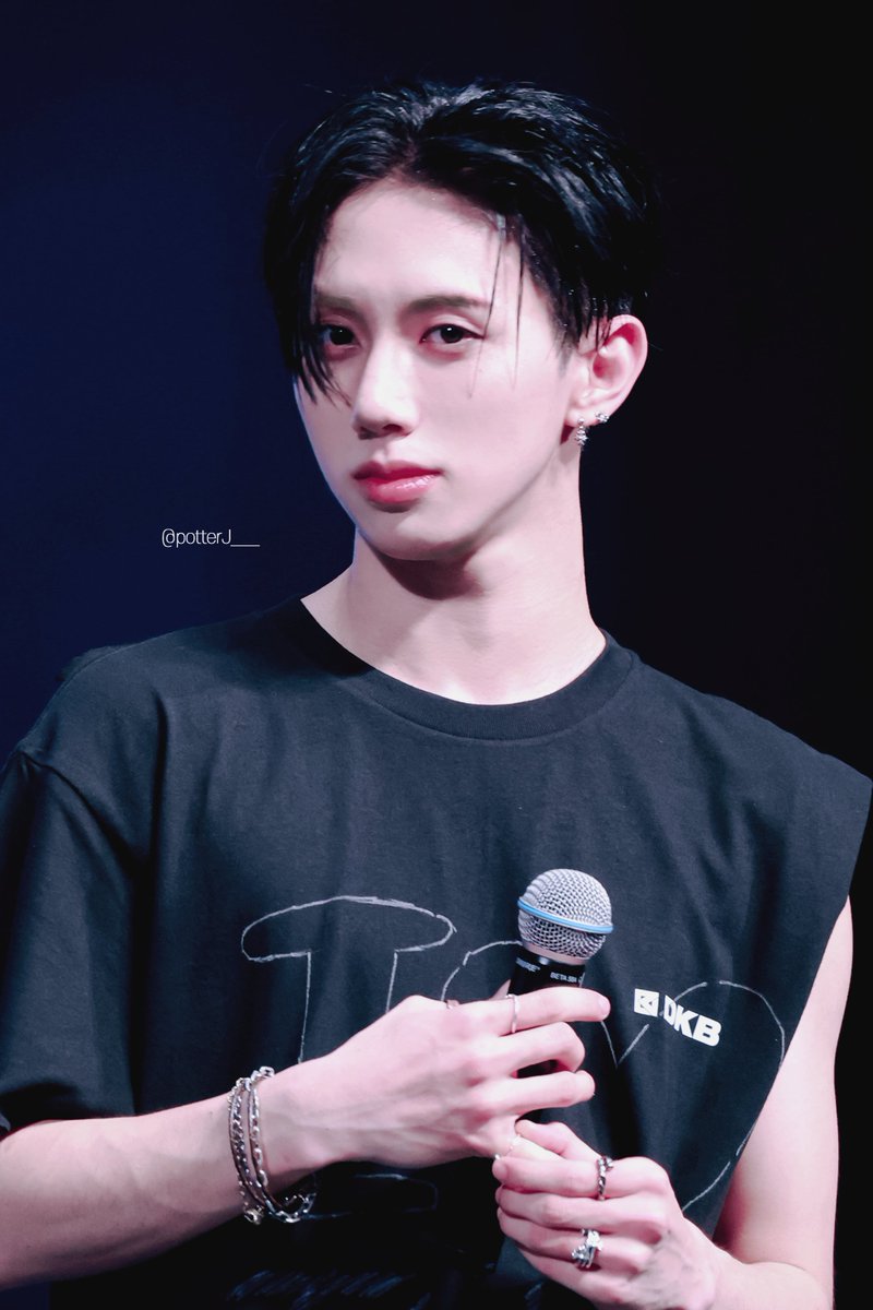 potterJ___'s tweet photo. 260523 일본 팬콘 SIGNAL 낮공 HQ              

#해리준 #HARRY_JUNE #한해리준 #HANHARRYJUNE #다크비 #DKB https://t.co/1vA8c4Pda9